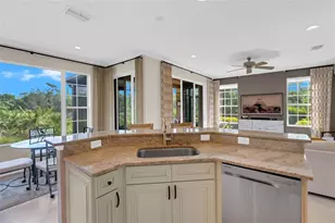 8204 Villa Grande Ct, Sarasota, FL 34243 - Photo 23