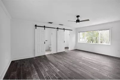 8301 Riverside Drive NE, Saint Petersburg, FL 33702 - Photo 15