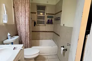 1939 7th Ave E, Bradenton, FL 34208 - Photo 3