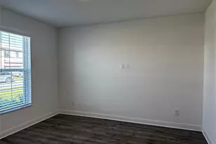 17425 Savory Mist Cir, Bradenton, FL 34211 - Photo 9