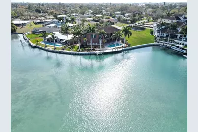 420 Palmetto Crescent, Nokomis, FL 34275 - Photo 3