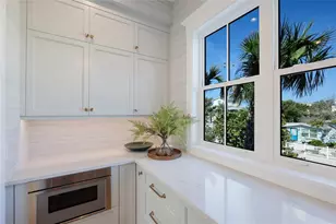 215 Sycamore Ave, Anna Maria, FL 34216 - Photo 25