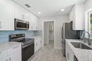 2816 Michigan St, Sarasota, FL 34237 - Photo 15