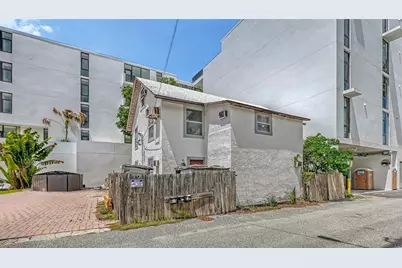 420 Kumquat Court, Sarasota, FL 34236 - Photo 3