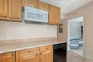 420 Kumquat Ct, Sarasota, FL 34236 - Photo 17