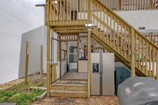 420 Kumquat Ct, Sarasota, FL 34236 - Photo 11