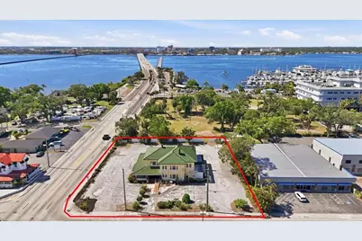 337 8th Avenue W, Palmetto, FL 34221 - Photo 1