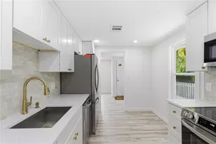 5211 25th Ave S, Gulfport, FL 33707 - Photo 11