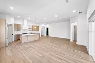 1607 Gray St S, Gulfport, FL 33707 - Photo 11