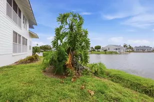 972 Sandpiper Cir, Bradenton, FL 34209 - Photo 33