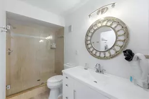 972 Sandpiper Cir, Bradenton, FL 34209 - Photo 15