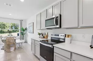 13139 Bending Crk Trl, Parrish, FL 34219 - Photo 7