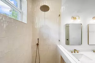 1601 Gray St S, Gulfport, FL 33707 - Photo 7