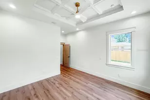 1601 Gray St S, Gulfport, FL 33707 - Photo 9