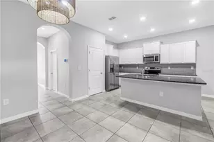 8685 Daydream St, Sarasota, FL 34238 - Photo 9