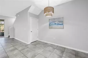 8685 Daydream St, Sarasota, FL 34238 - Photo 7