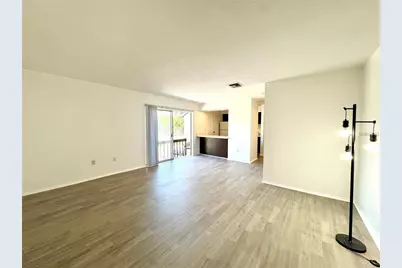 2632 Hidden Lake Drive N #E, Sarasota, FL 34237 - Photo 3