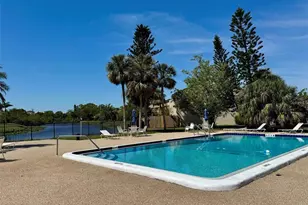 2632 Hidden Lake Dr N, Sarasota, FL 34237 - Photo 23