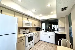 4644 Weybridge, Sarasota, FL 34235 - Photo 13