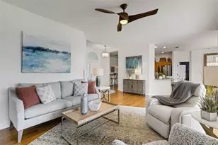 378 Londonderry Dr, Sarasota, FL 34240 - Photo 9