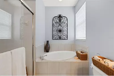 378 Londonderry Drive, Sarasota, FL 34240 - Photo 27