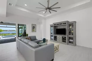 1104 Waterline Ct, Sarasota, FL 34240 - Photo 11