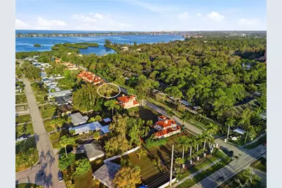 1740 Assisi Drive, Sarasota, FL 34231 - Photo 13