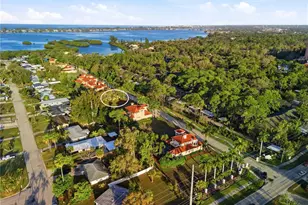 1740 Assisi Dr, Sarasota, FL 34231 - Photo 13