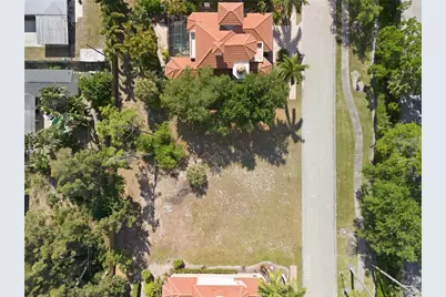 1740 Assisi Drive, Sarasota, FL 34231 - Photo 5