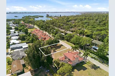1740 Assisi Drive, Sarasota, FL 34231 - Photo 3