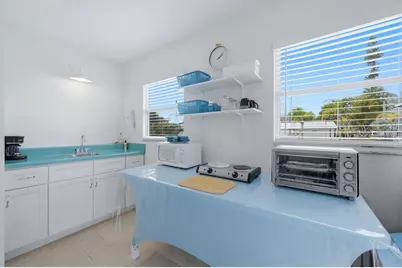 723 S Brink Avenue, Sarasota, FL 34237 - Photo 19