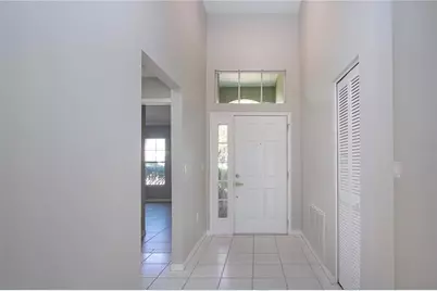 9590 Knightsbridge Circle, Sarasota, FL 34238 - Photo 5