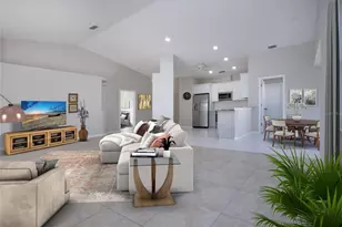 9590 Knightsbridge Cir, Sarasota, FL 34238 - Photo 17