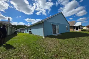 2319 Lily Pad Ln, Kissimmee, FL 34743 - Photo 5