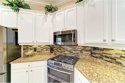 8432 Miramar Way, Lakewood Ranch, FL 34202 - Photo 17