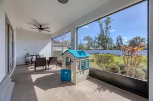 5333 Charlie Brown Ln, Sarasota, FL 34233 - Photo 27