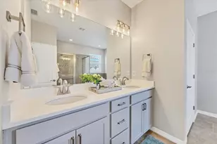 5333 Charlie Brown Ln, Sarasota, FL 34233 - Photo 17