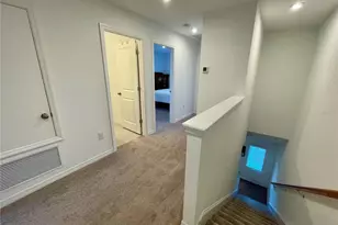 6417 Fairmont Ln, Palmetto, FL 34221 - Photo 11
