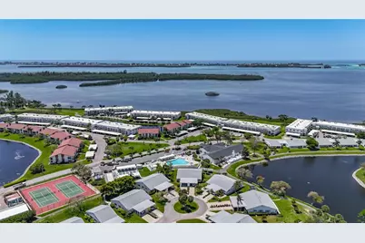 4523 W Independence Drive, Bradenton, FL 34210 - Photo 35