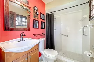 4523 W Independence Dr W, Bradenton, FL 34210 - Photo 15