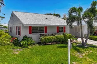 4523 W Independence Dr, Bradenton, FL 34210 - Photo 1