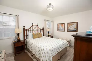 519 51st St W, Bradenton, FL 34209 - Photo 19