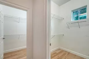 1704 Fortuna St, Sarasota, FL 34239 - Photo 29