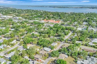 710 31st St W, Bradenton, FL 34205 - Photo 47