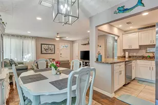 710 31st St W, Bradenton, FL 34205 - Photo 17