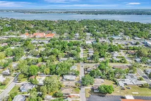 710 31st St W, Bradenton, FL 34205 - Photo 9