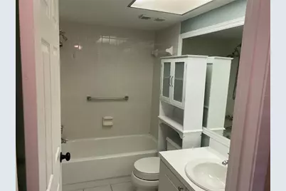 435 30th Avenue W #D103, Bradenton, FL 34205 - Photo 17