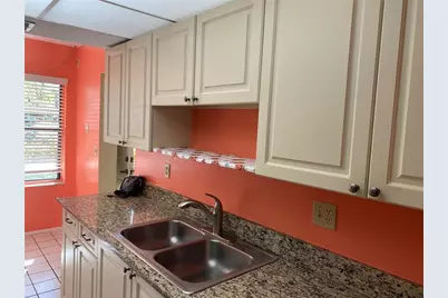 435 30th Avenue W #D103, Bradenton, FL 34205 - Photo 11