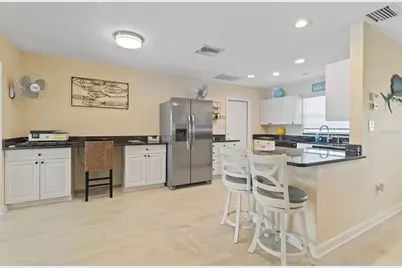 109 Arlington Court NE, Port Charlotte, FL 33952 - Photo 5