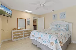 109 Arlington Ct NE, Port Charlotte, FL 33952 - Photo 9